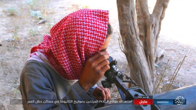 IS nã pháo phản lực giáng trả người Kurd càn quét Euphrates ảnh 7