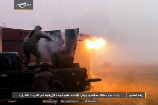 Quân đội Syria phản kích chọc thủng vòng vây tại ven Damascus ảnh 4