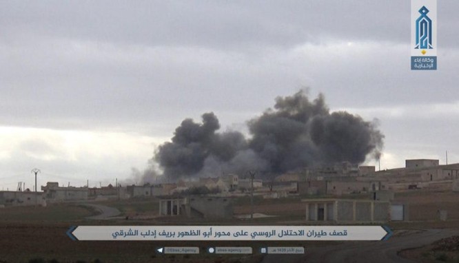 Nga dội bão lửa ở Idlib, phiến quân bắn đạn hóa học chống quân đội Syria ảnh 1