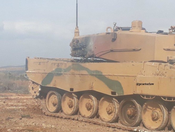 Thổ Nhĩ Kỳ tung đòn dữ dội, người Kurd Syria trả đũa bằng tên lửa, bắn hạ xe tăng ảnh 1
