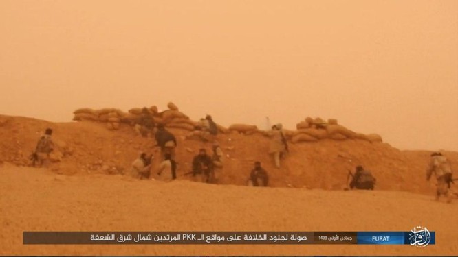 IS giáng đòn khiến người Kurd Syria điên đảo tại Deir Ezzor ảnh 13