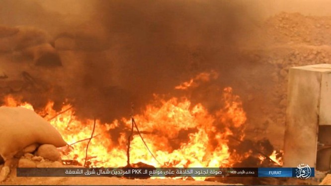 IS giáng đòn khiến người Kurd Syria điên đảo tại Deir Ezzor ảnh 15