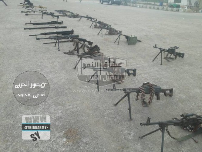 “Hổ Syria” tốc chiến chiếm kho vũ khí khủng của IS tại Hama ảnh 11