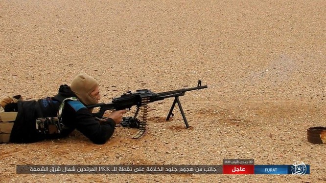 Mỹ lại không kích nhầm đồng minh, IS đánh người Kurd Syria điên đảo ảnh 15