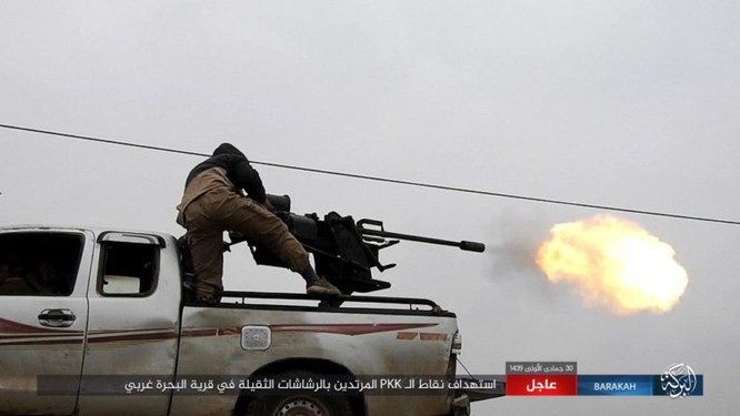 Mỹ lại không kích nhầm đồng minh, IS đánh người Kurd Syria điên đảo ảnh 11
