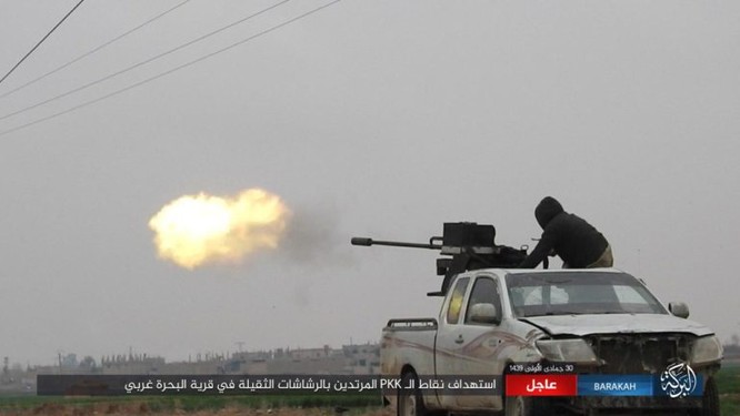 Mỹ lại không kích nhầm đồng minh, IS đánh người Kurd Syria điên đảo ảnh 12