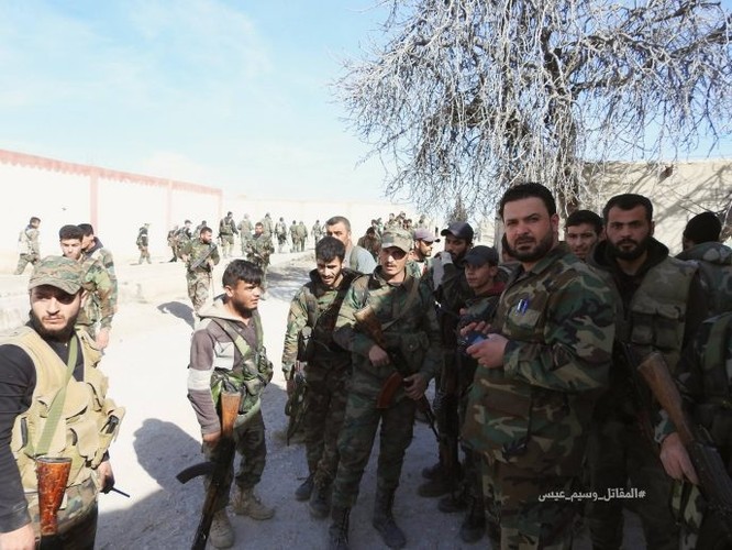 “Hổ Syria” chủ công xung trận chiếm thị trấn trọng yếu, sắp chia cắt Đông Ghouta ảnh 10