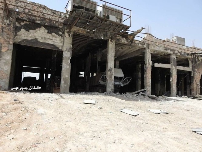 Quân đội Syria tung đòn vào “pháo đài” thánh chiến Đông Ghouta, chiếm xưởng chế tạo xe bom cảm tử ảnh 1