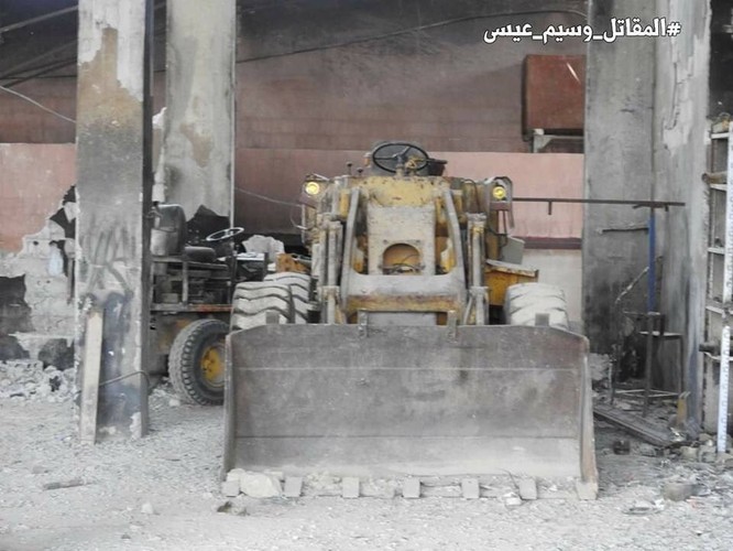 Quân đội Syria tung đòn vào “pháo đài” thánh chiến Đông Ghouta, chiếm xưởng chế tạo xe bom cảm tử ảnh 2