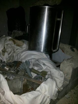 Quân đội Syria chiếm giữ xưởng vũ khí khủng của phe thánh chiến tại tử địa Đông Ghouta ảnh 4