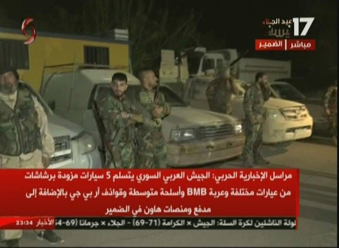 Chiến binh Hồi giáo lũ lượt xin hàng, giao nộp vũ khí cho quân đội Syria ảnh 1