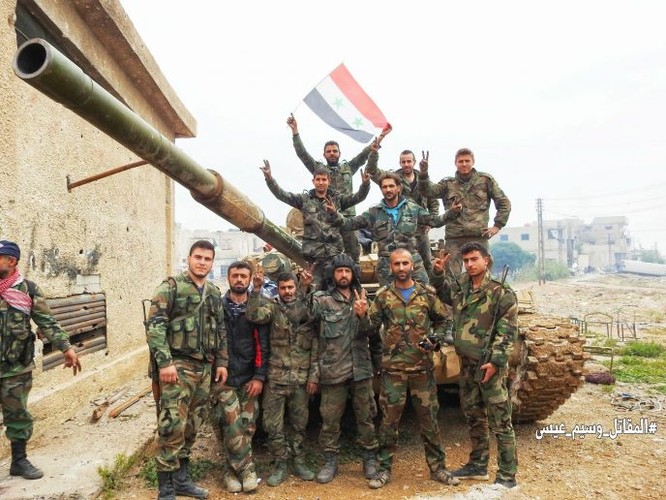 Quân đội đánh bật IS, chiếm 3 khu phố lớn ở nam Damascus ảnh 11