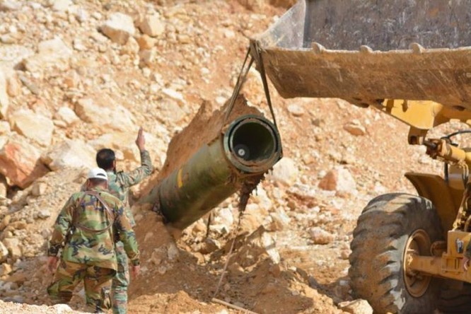 Quân đội Syria chiếm giữ kho vũ khí khủng và tên lửa đạn đạo của phe thánh chiến ở Qalamoun ảnh 1