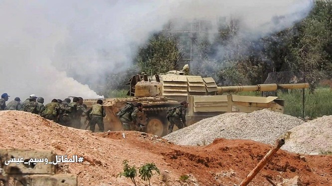 Quân đội Syria tấn công dữ dội trả thù IS sau vụ hành quyết dã man ảnh 10