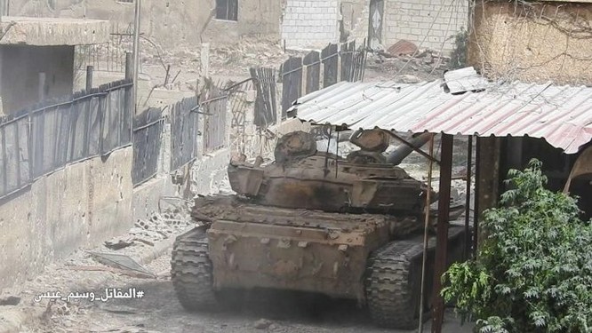 Nga dội lửa, quân đội Syria hợp vây chia cắt IS trong nồi hầm nam Damascus ảnh 7