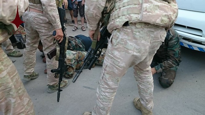 Quân cảnh Nga, Syria bắt giữ hơn 20 binh sĩ vì tội cướp ở Damascus ảnh 3