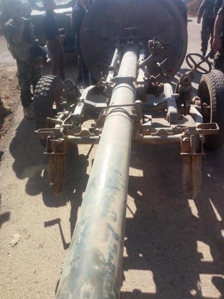 Phe thánh chiến Syria đầu hàng, nộp vũ khí hạng nặng cho quân chính phủ ở Daraa ảnh 4
