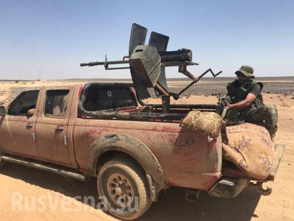 Quân đội Syria siết chặt vòng vây, quyết diệt sạch tay súng IS ở sa mạc đen ảnh 2