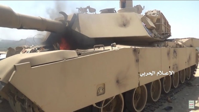 Houthi thiêu hủy một xe tăng M1A2 Abrams của quân đội Ả rập Xê-út ảnh 4