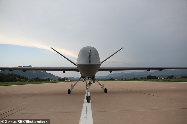 Trung Quốc quảng bá UAV sát thủ CH-5 trang bị tên lửa không đối đất ảnh 2