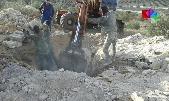 Tiếp mùa thu hoạch vũ khí “nổi dậy”, Syria phát hiện thêm kho súng đạn bí mật ở Daraa ảnh 5
