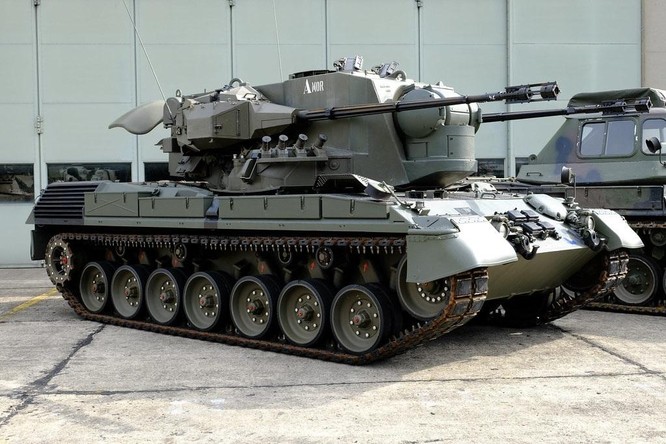 Ukraine tiếp nhận thêm 4 pháo phòng không tự hành Gepard của Đức ảnh 1