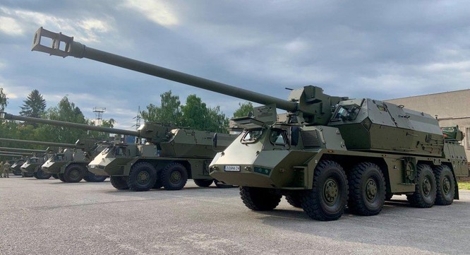 Ukraine tiếp nhận 4 pháo tự hành Zuzana 2 của Slovakia ảnh 2
