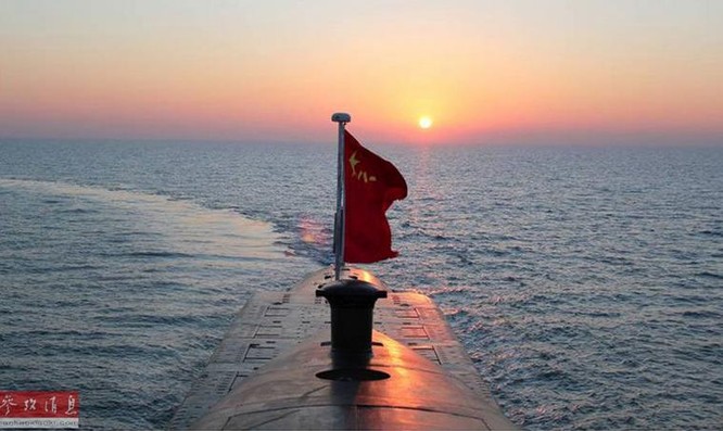 Tàu ngầm hạt nhân chiến lược Hải quân Trung Quốc. Ảnh: Tin tức Tham khảo, Trung Quốc.