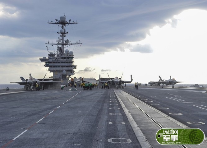 Máy bay chiến đấu tàng hình F-35C cất hạ cánh trên tàu sân bay USS George Washington CVN 73 ngày 15/8/2016. Ảnh: Thời báo Hoàn Cầu, Trung Quốc.