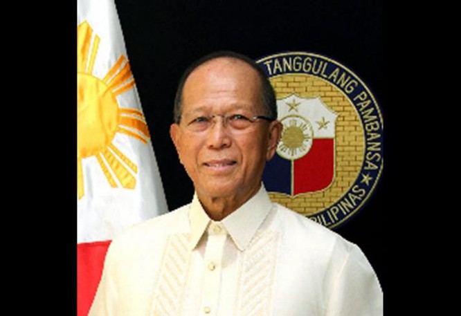 Bộ trưởng Quốc phòng Philippines, Delfin Lorenzana. Ảnh: Philstar
