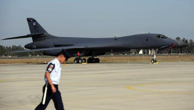 Máy bay ném bom chiến lược B-1 Mỹ. Ảnh: Tin tức Tham khảo, Trung Quốc.
