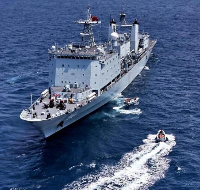Ngày 16/9/2016, Hải quân Trung Quốc và Nga tiến hành diễn tập khoa mục lục soát bắt giữ liên hợp. Ảnh: Chinanews