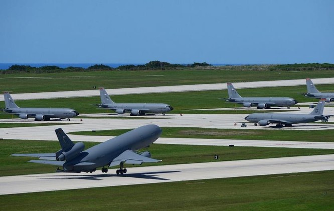 Máy bay tiếp dầu KC-135 Mỹ (ảnh tư liệu)