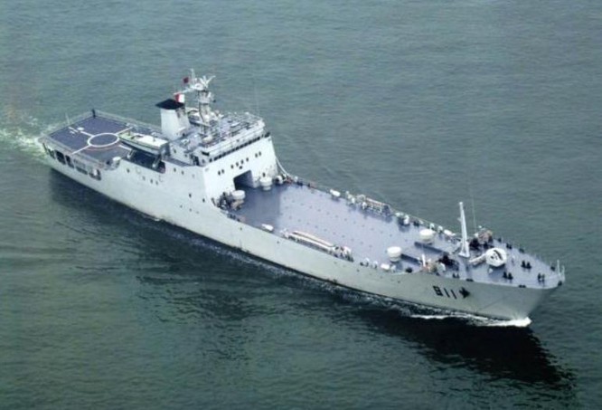 Tàu đổ bộ Type 072A Hải quân Trung Quốc. Ảnh: Guancha