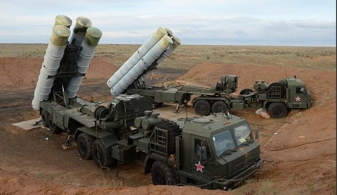 Hệ thống tên lửa phòng không hiện đại S-400 Nga (ảnh tư liệu)