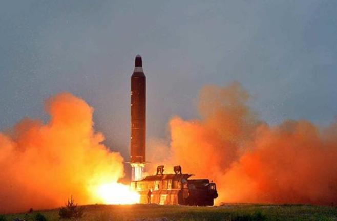 Ngày 23/6/2016, Triều Tiên bắn tên lửa đạn đạo tầm trung Musudan. Ảnh: Sina
