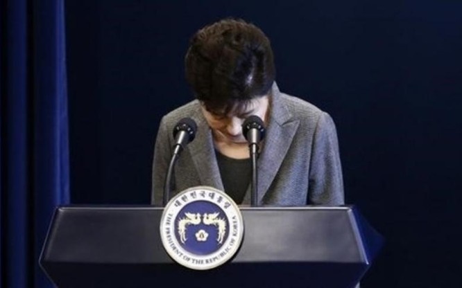 Bà Park Geun-hye xin lỗi người dân (ảnh tư liệu)