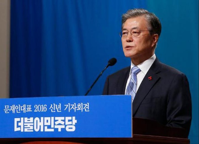 Cựu lãnh đạo đảng Dân chủ (DPK), đảng đối lập chính của Hàn Quốc, Moon Jae-in ứng cử viên Tổng thống Hàn Quốc khóa tới. Ảnh: Bành Bái