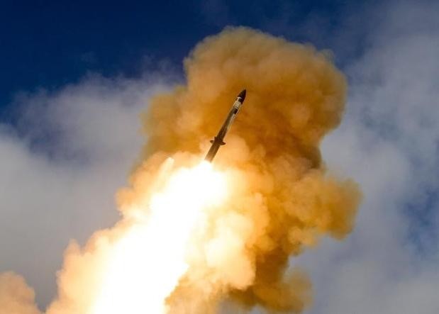 Tên lửa đánh chặn SM-6 của Mỹ (ảnh tư liệu)