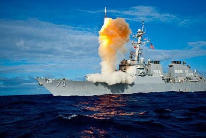 Tên lửa đánh chặn SM-3 phóng từ tàu Aegis. Ảnh: Sina