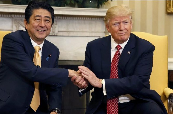 Thủ tướng Nhật Bản Shinzo Abe thăm Mỹ từ ngày 9 đến ngày 13 tháng 2 năm 2017. Ảnh: Asian Correspondent