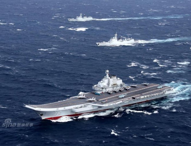 Trung Quốc tìm cách xây dựng cụm chiến đấu tàu sân bay để vươn ra biển xa. Ảnh: Sina