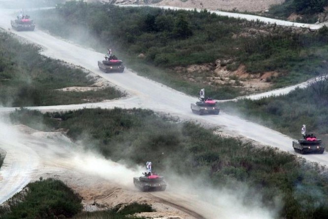 Quân đội Mỹ và Hàn Quốc tiến hành tập trận quy mô lớn ở gần biên giới Triều Tiên vào tháng 6 năm 2012 (ảnh tư liệu)