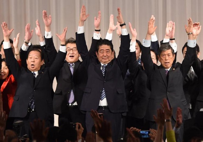Thủ tướng Nhật Bản Shinzo Abe tai Đại hội của Đảng Tự do Dân chủ Nhật Bản (LDP) ngày 5/3/2017. Ảnh: The Mainichi