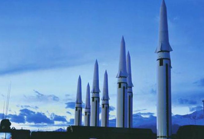 Tên lửa đạn đạo Đông Phong-16 Trung Quốc. Ảnh: Sohu