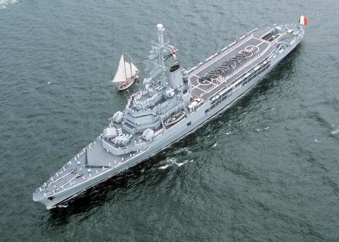 Tàu tuần dương Jeanne d Arc của Hải quân Pháp. Ảnh: navalanalyses