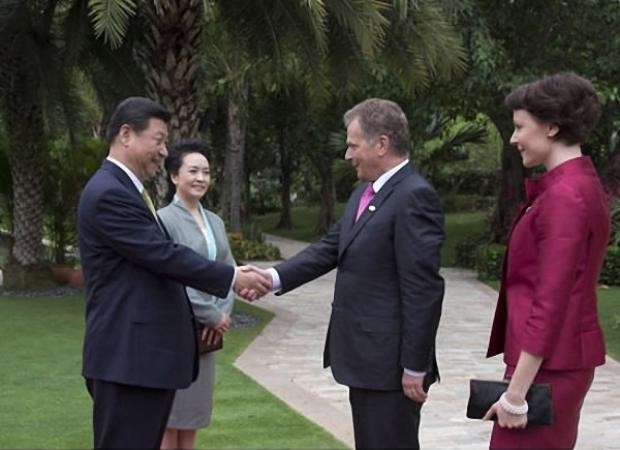 Chủ tịch Trung Quốc Tập Cận Bình và Tổng thống Phần Lan Sauli Niinisto tại Tam Á, tỉnh Hải Nam, Trung Quốc vào năm 2013. Ảnh: Tân Hoa xã