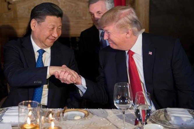 Chủ tịch Trung Quốc Tập Cận Bình và Tổng thống Mỹ Donald Trump. Ảnh: Nhật báo phố Wall.