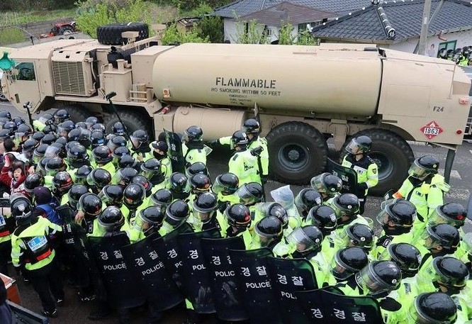 Mỹ cơ bản hoàn thành triển khai THAAD ở Hàn Quốc. Hệ thống này đã sẵn sàng đánh chặn tên lửa đạn đạo của Triều Tiên. Ảnh: AFP/Yonhap