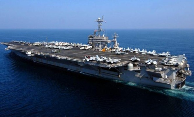 Tàu sân bay động cơ hạt nhân USS Carl Vinson, Hạm đội 3, Hải quân Mỹ. Ảnh: End Time Headlines